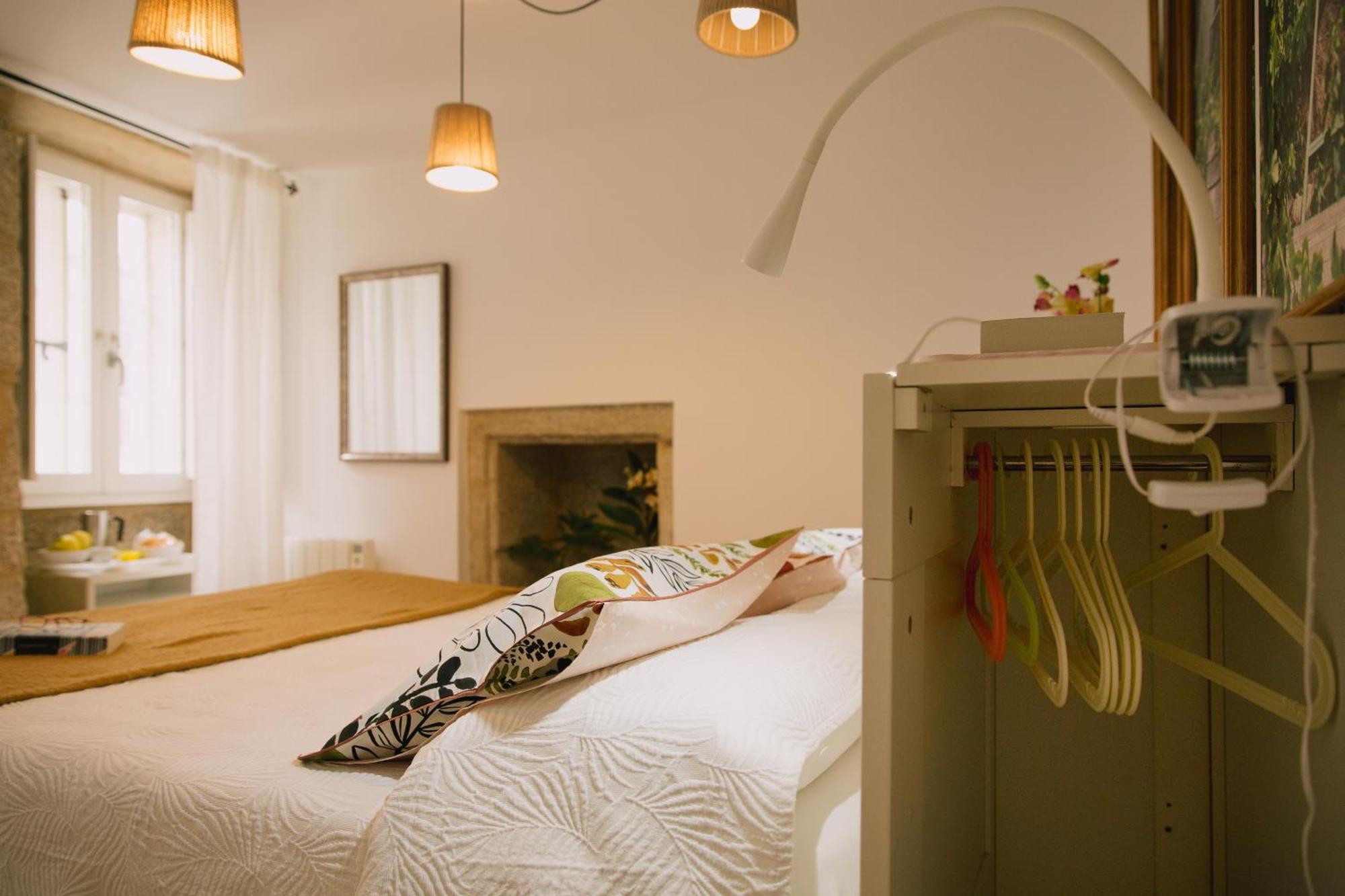 Roompedra Apartamentos Turisticos Сантяго де Компостела Екстериор снимка