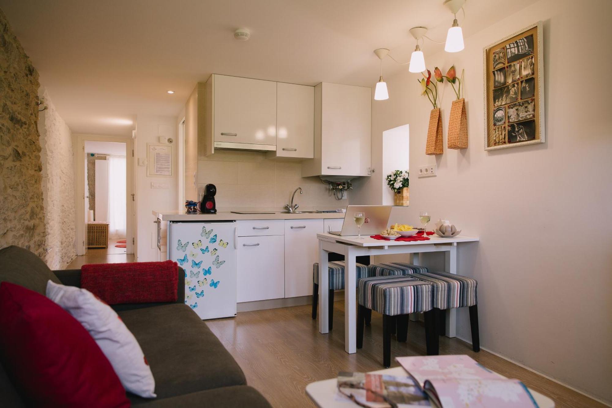 Roompedra Apartamentos Turisticos Сантяго де Компостела Екстериор снимка